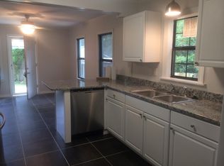 214 Pinehill Dr, Mobile, AL 36606