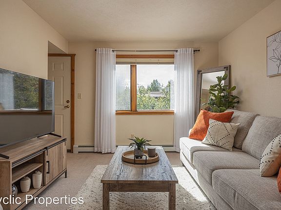 5th image of 709 Oconnor Rd APT 1