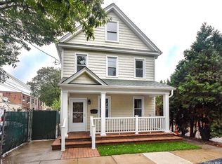 4 S 8th Street, New Hyde Park, NY 11040