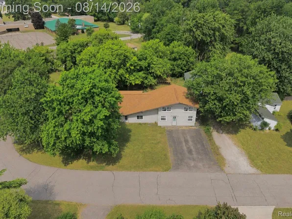 900 Tyler Rd, Lennon, MI 48449