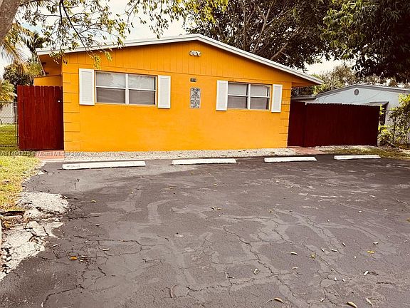 3rd image of 1026 NW 7th Ter