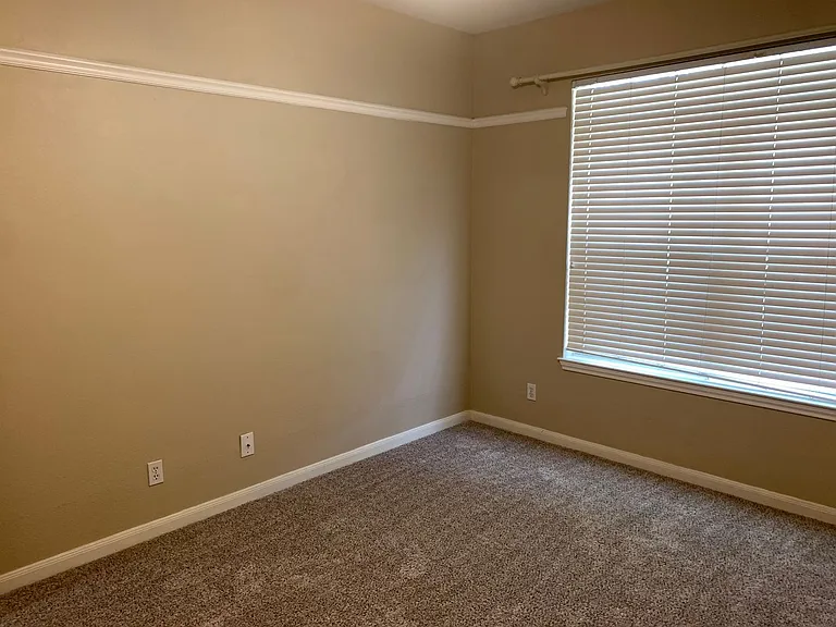 947 River Rock — Photo 24