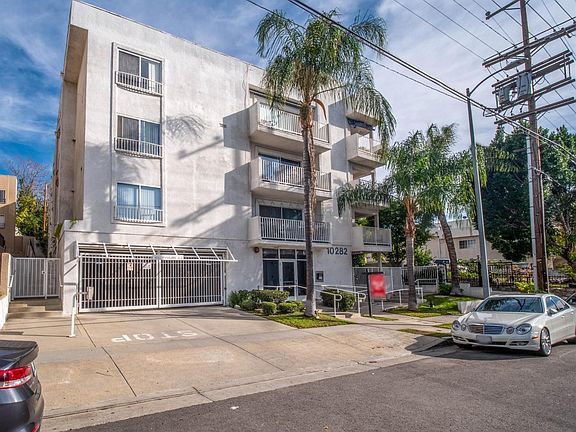 3rd image of 10282 Tujunga Canyon Blvd Unit 204