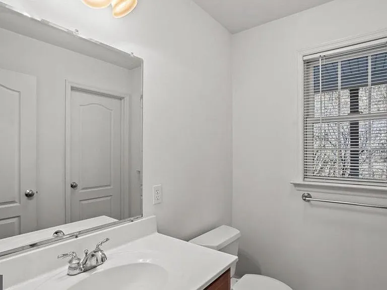 10 Lenox Ct — Photo 26