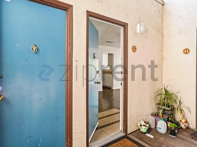 1700 Laguna St #G — Photo 3