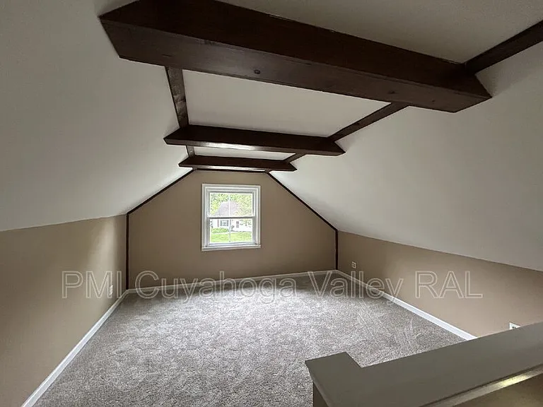 2364 Suncrest Dr — Photo 13