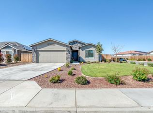 7806 Bristol Spring Ave, Bakersfield, CA 93313