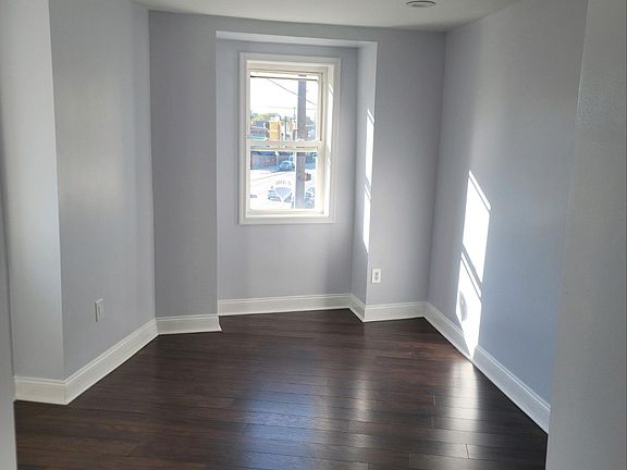 2nd image of 2021 Stenton Ave #3