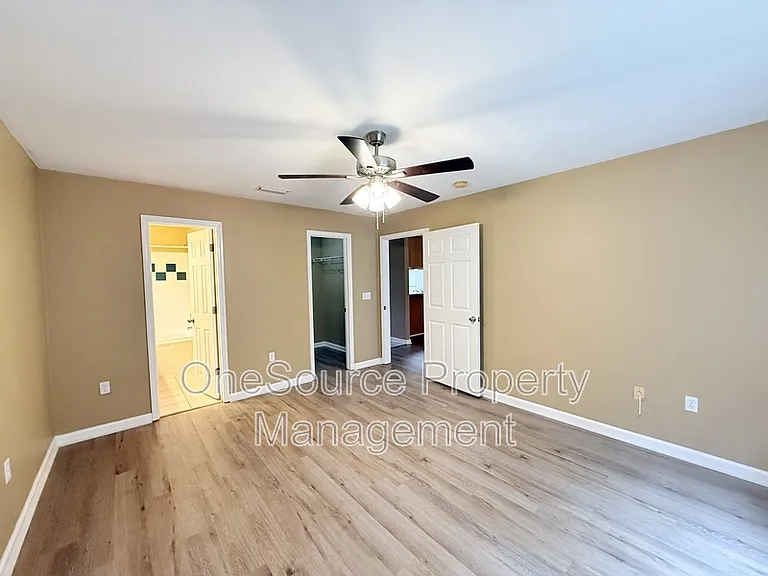 111 N Charles Willis Dr — Photo 12