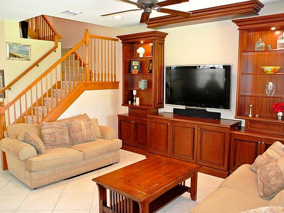 4th image of 7631 Spatterdock Dr