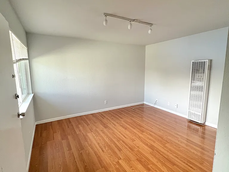 721 Cedar St #3 — Photo 3