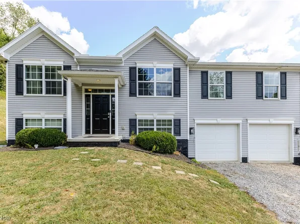 94 Kensington Dr, New Cumberland, WV 26047
