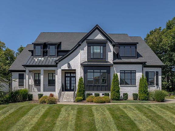 2nd image of 2022 Kingsbarns Dr