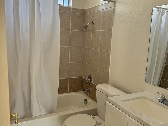 3rd image of 4136 Menlo Ave #6