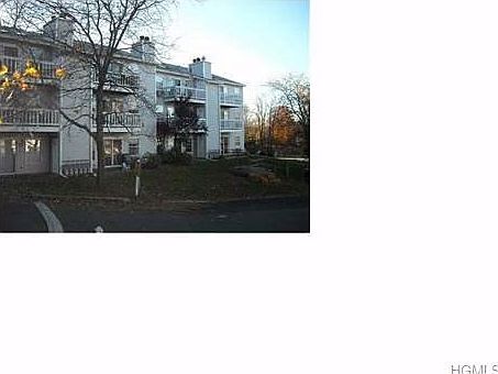 1st image of 8 Lexington Hl Unit 4