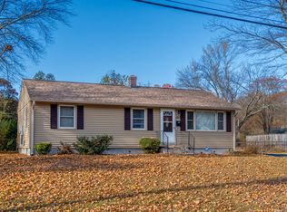 6 Varno Ln, Enfield, CT 06082