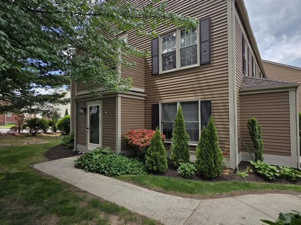 17 Newberry Lane #17, Glastonbury, CT 06033