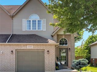 1545 Vollans St, Lasalle, ON N9H 2M9