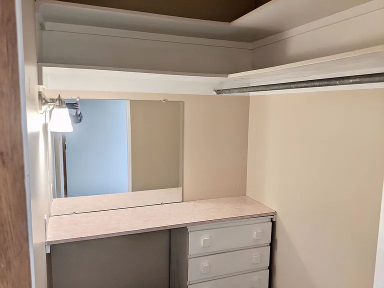 Campus Apartments — Photo 9