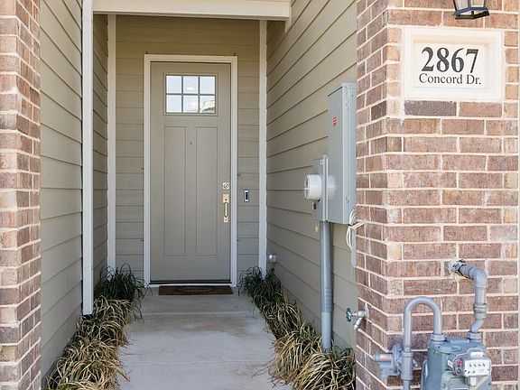 3rd image of 2867 Concord Dr