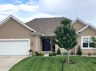 19211 Tomahawk Ln, Saint Joseph, MO 64505