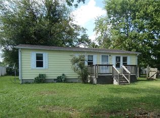 1387 Southampton St, Petersburg, VA 23803