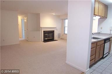 5th image of 4108 Monument Ct #203