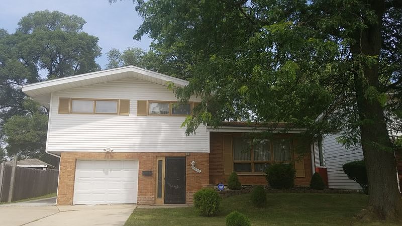 1st image of 1220 Prince Dr