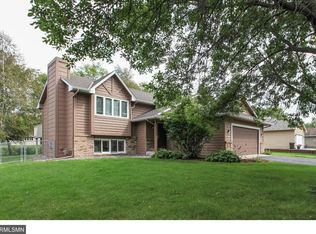 9122 Norwood Ln N, Maple Grove, MN 55369