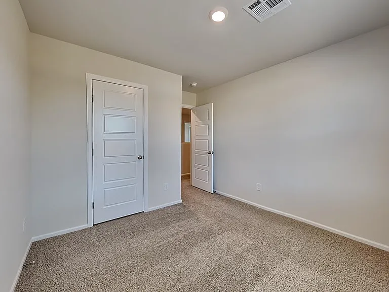 529 Saint Charles Pl — Photo 14