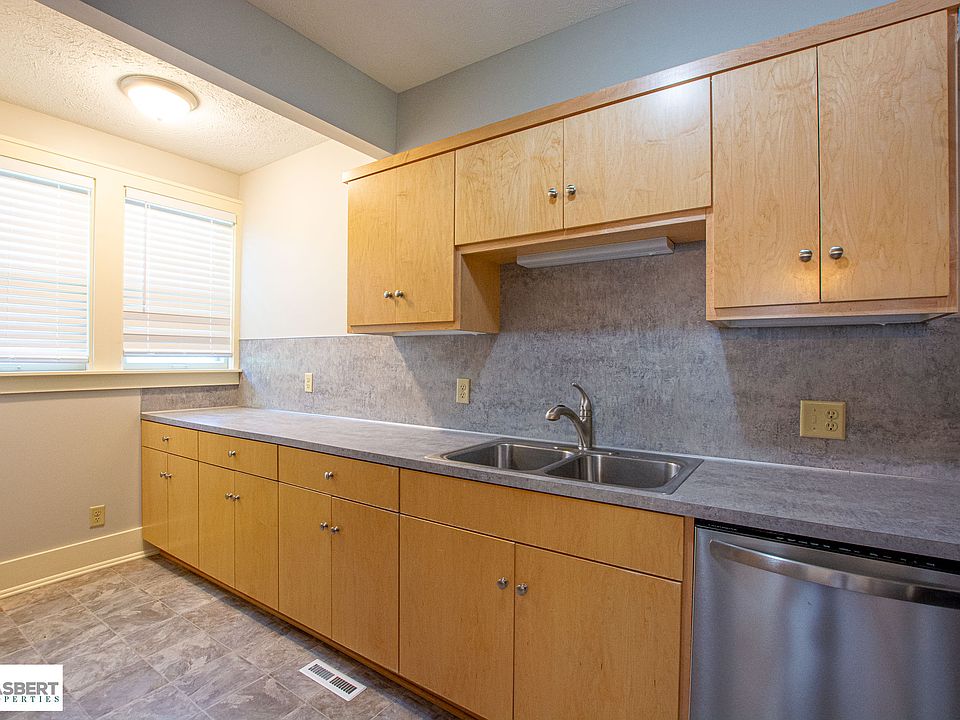 So much counterspace and storage! Not pictured is a mudroom/pantry off the kitchen with door to back