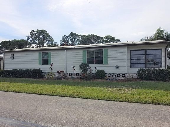 3rd image of 1211 Hispanola Way