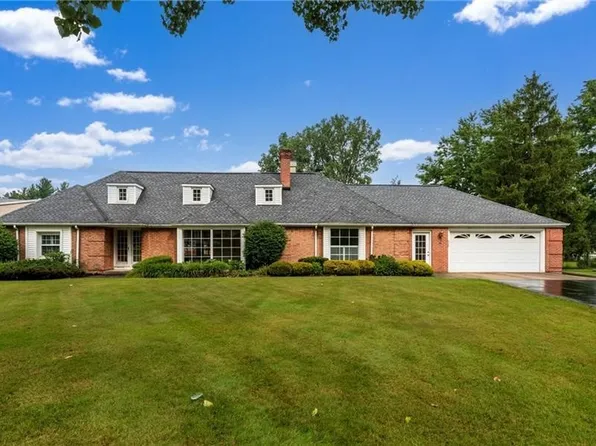 50 Gaylord Ct, Elma, NY 14059