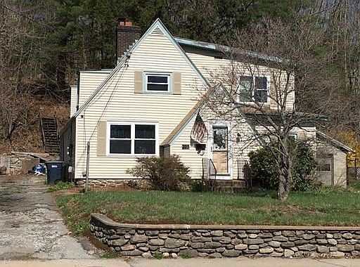 2nd image of 333 Worcester St