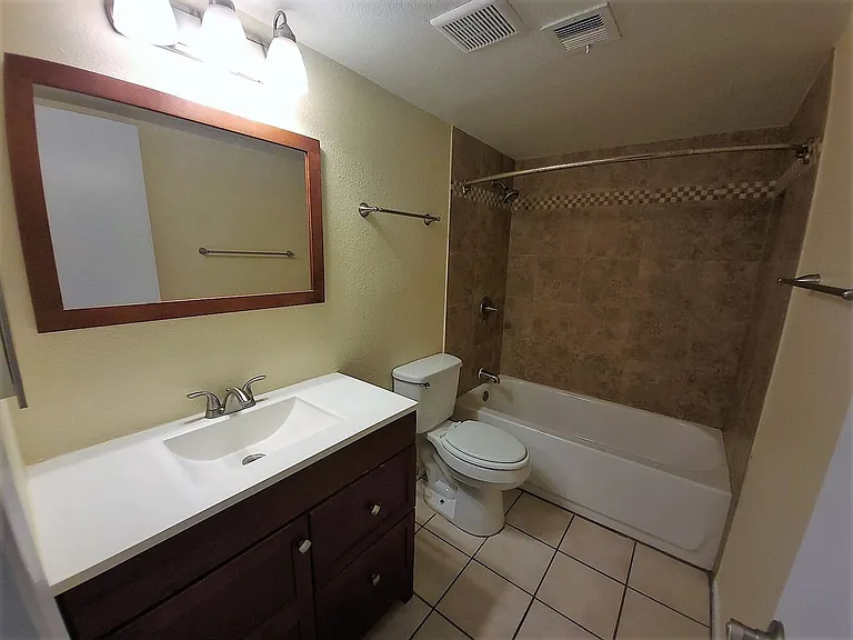 700 W University Dr #118 — Photo 8