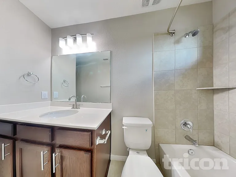 5343 Marsh Ln — Photo 15
