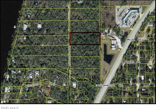 2nd image of 752 Live Oak Ln