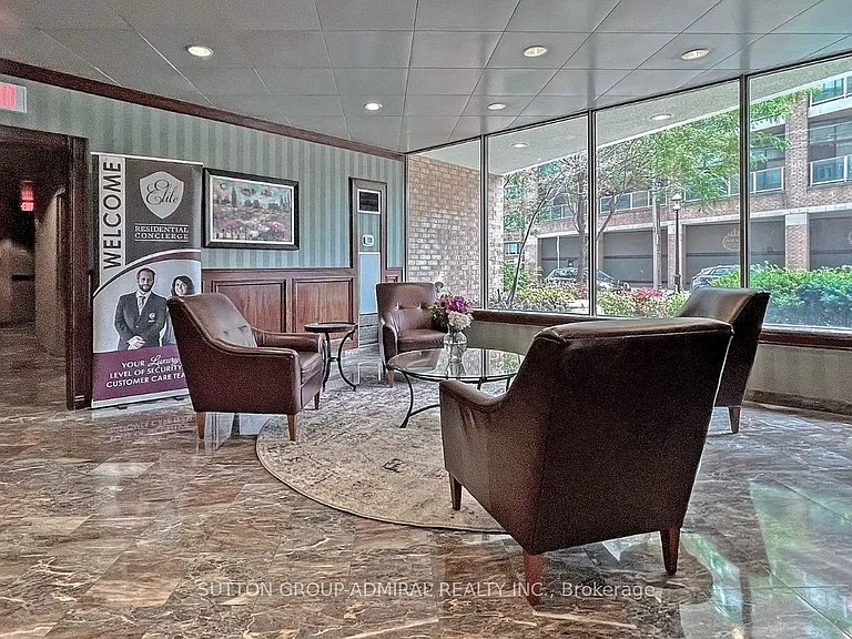 1055 Bay St #716 — Photo 28