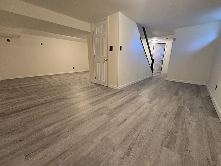 11 Glenwood Dr — Photo 44