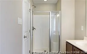 377 Roanoke Dr — Photo 15