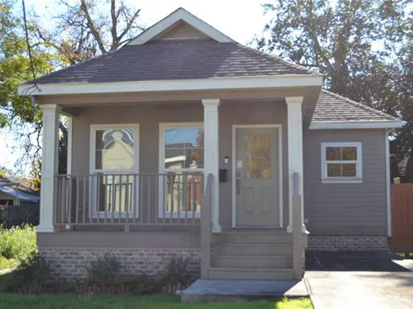 2424 Gladiolus St, New Orleans, LA 70122