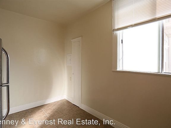 5th image of 837 Geary St #301
