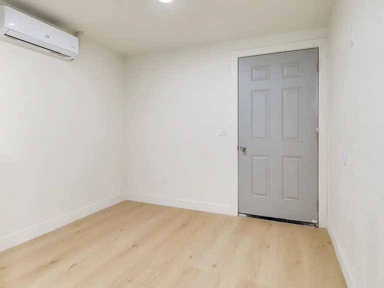 42601 Claudia St — Photo 18