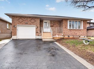 1080 Palmerston Cres, Kingston, ON K7P 2P5