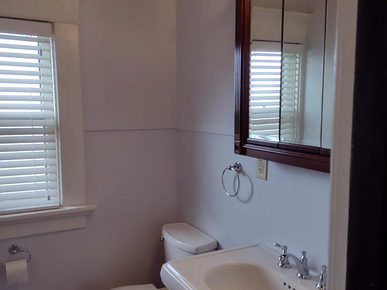1361 Hamlet St — Photo 11