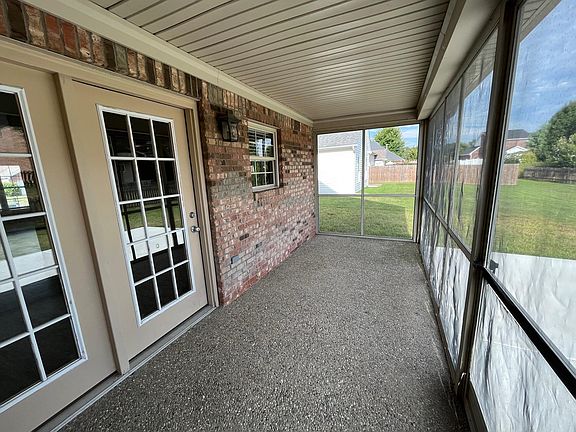 Back screen-in porch