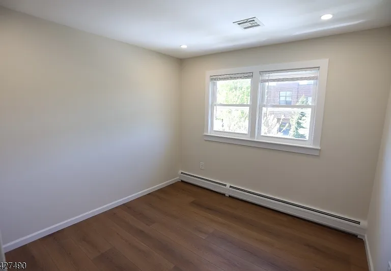 210 Walnut St #R — Photo 15