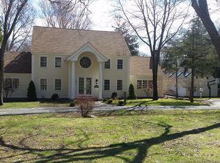 12 Riverbend Rd, Old Lyme, CT 06371