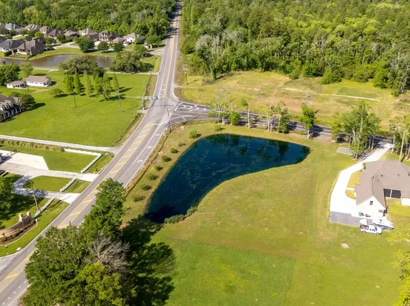 13020 Bluff Rd, Geismar, LA 70734