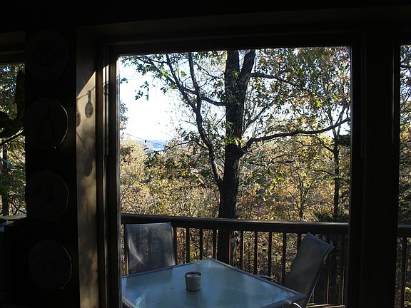 5th image of 15667 Cypress Ln